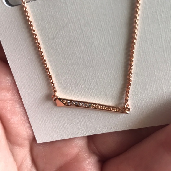Kendra Scott Rose Gold Elliot Necklace - Picture 3 of 6